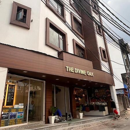 The Divine Oak Hotel Katra  Ngoại thất bức ảnh